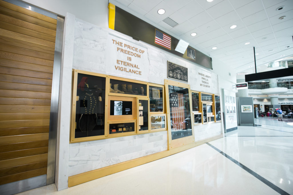 © 2017 Decisive Moment Events, Hartsfield-Jackson Atlanta International Airport - Annual Report Images